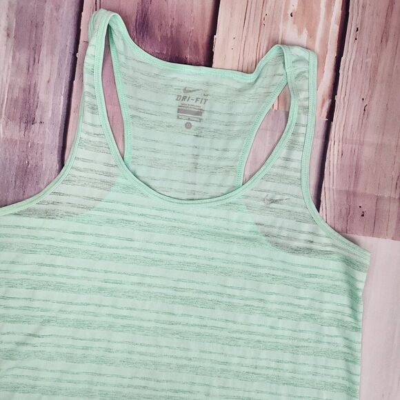Nike Dri-Fit Womens M Running‎ Tank Top Bright Seafoam Racer Back Active Thin - Picture 1 of 8